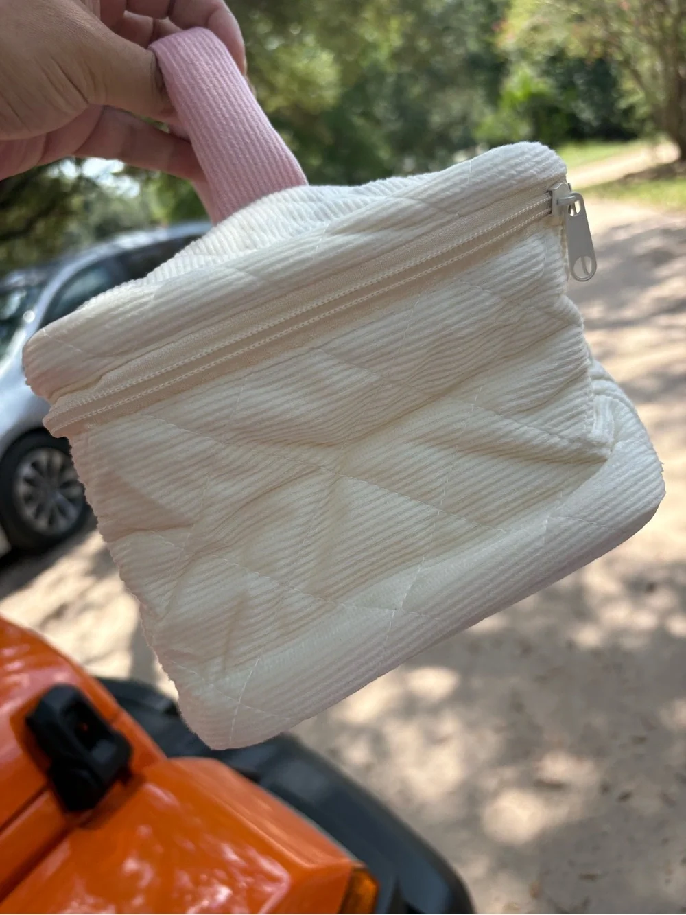 Cream Quilted Cosmetic Bag Set with Pink Tulip Accent